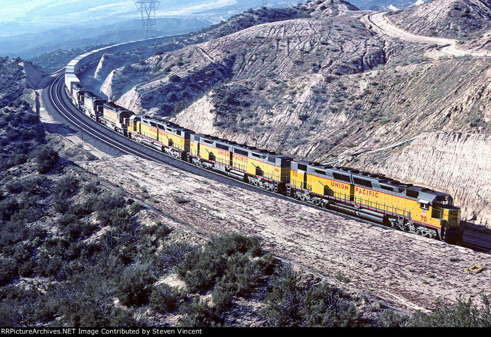 Union Pacific 70 East approaches Cajon Summit